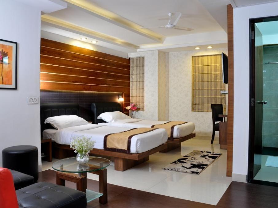 Hotel Niharika Kalkutta Exterior foto